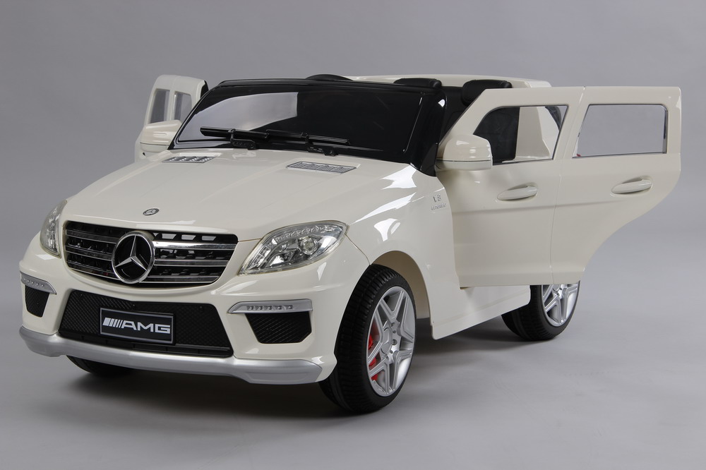 Mercedes-Benz 車型ぬいぐるみ ホワイト Mercedes Benz Plush toy car mascot character white novelty